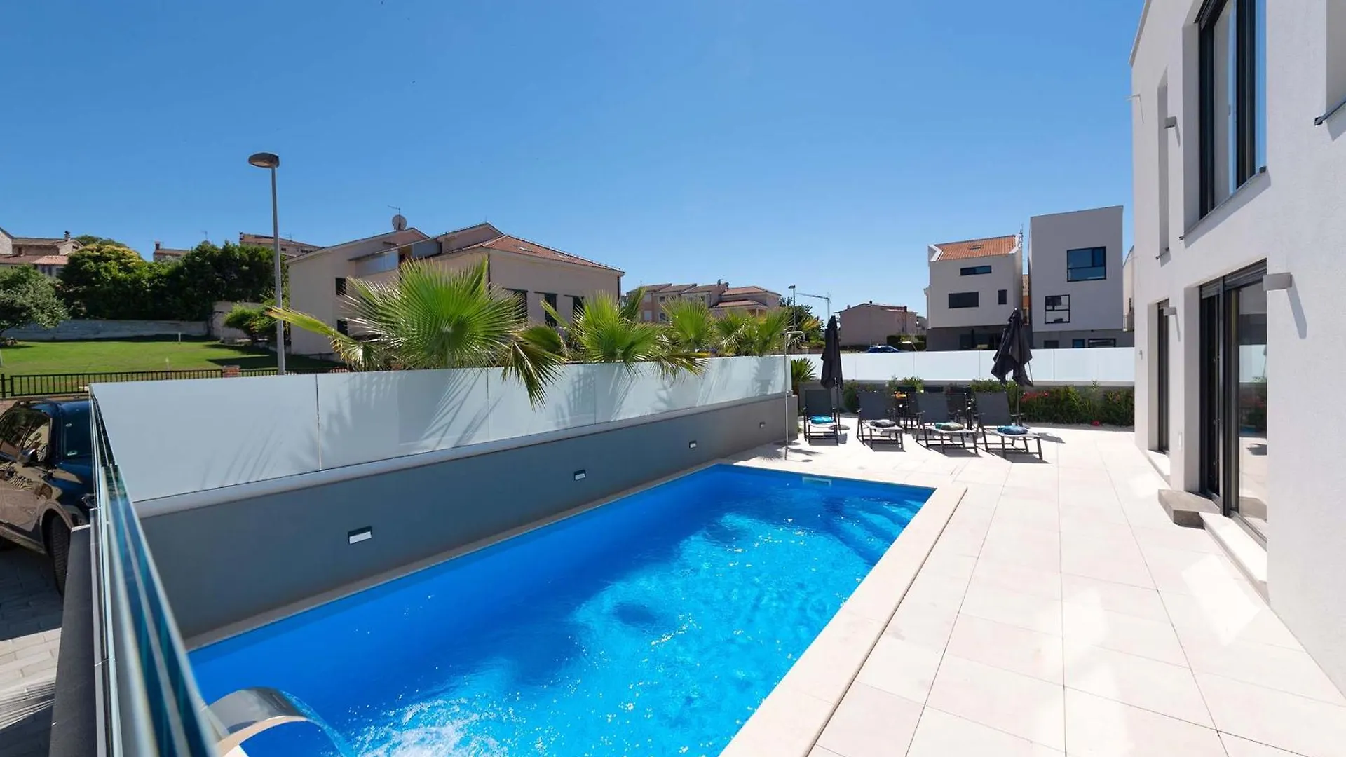 Charming Villa Magnifica With Heated Pool For 8 Funtana Croatia