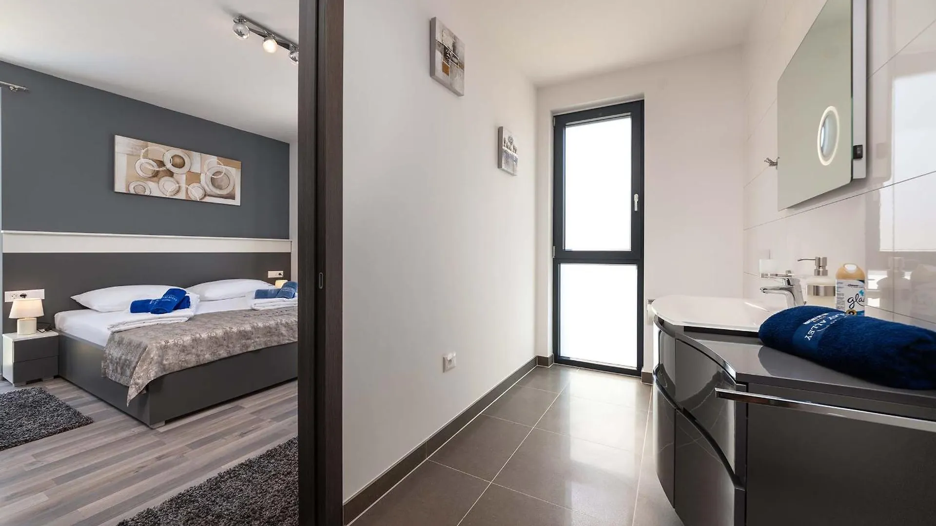 Charming Villa Magnifica With Heated Pool For 8 Funtana 0*,