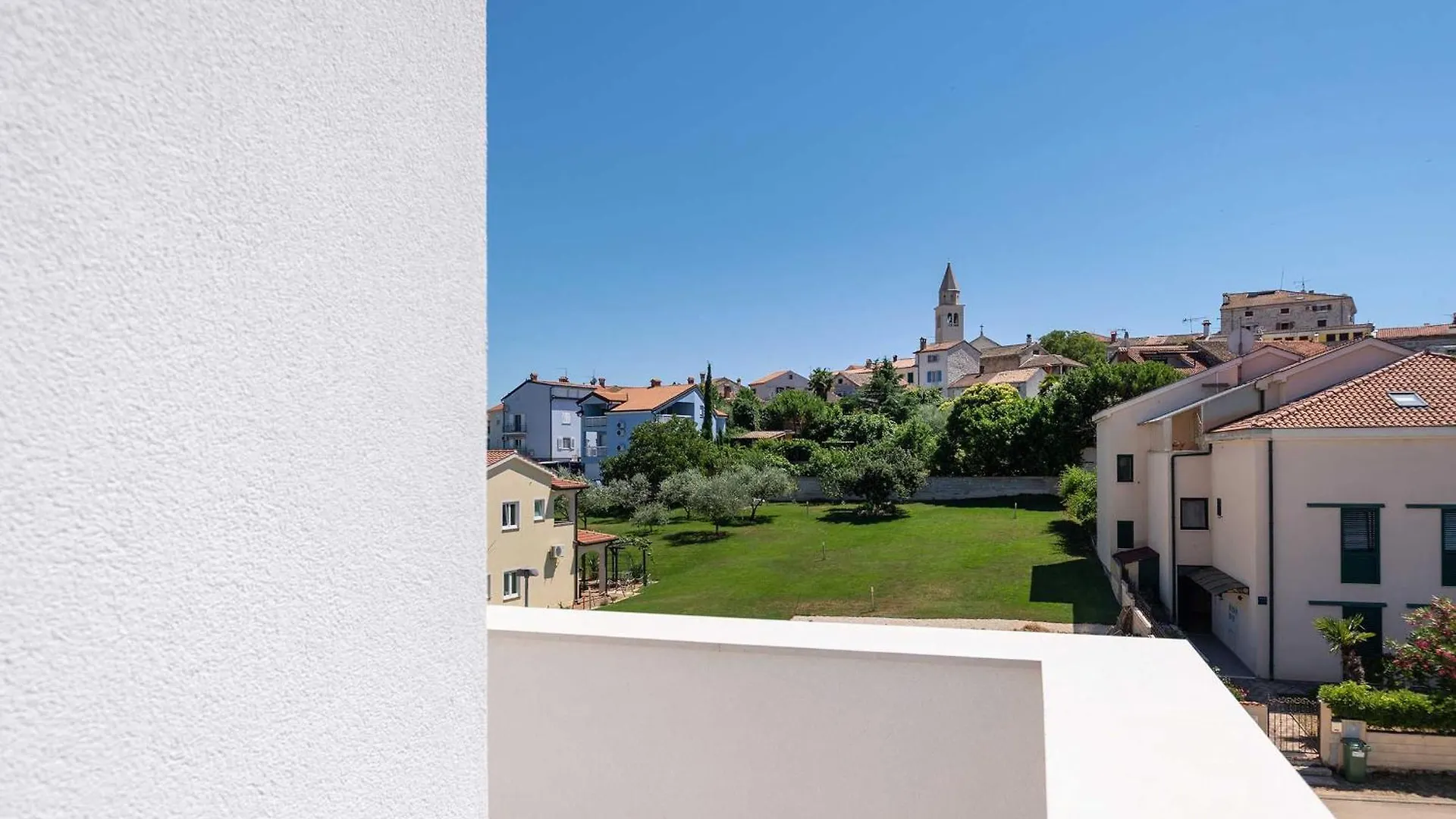 Charming Villa Magnifica With Heated Pool For 8 Funtana Croatia